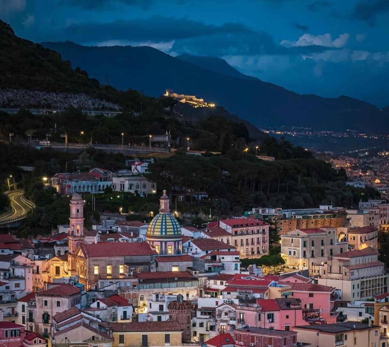 Апартаменти Vietri In Centro - Costa D'Amalfi Екстер'єр фото