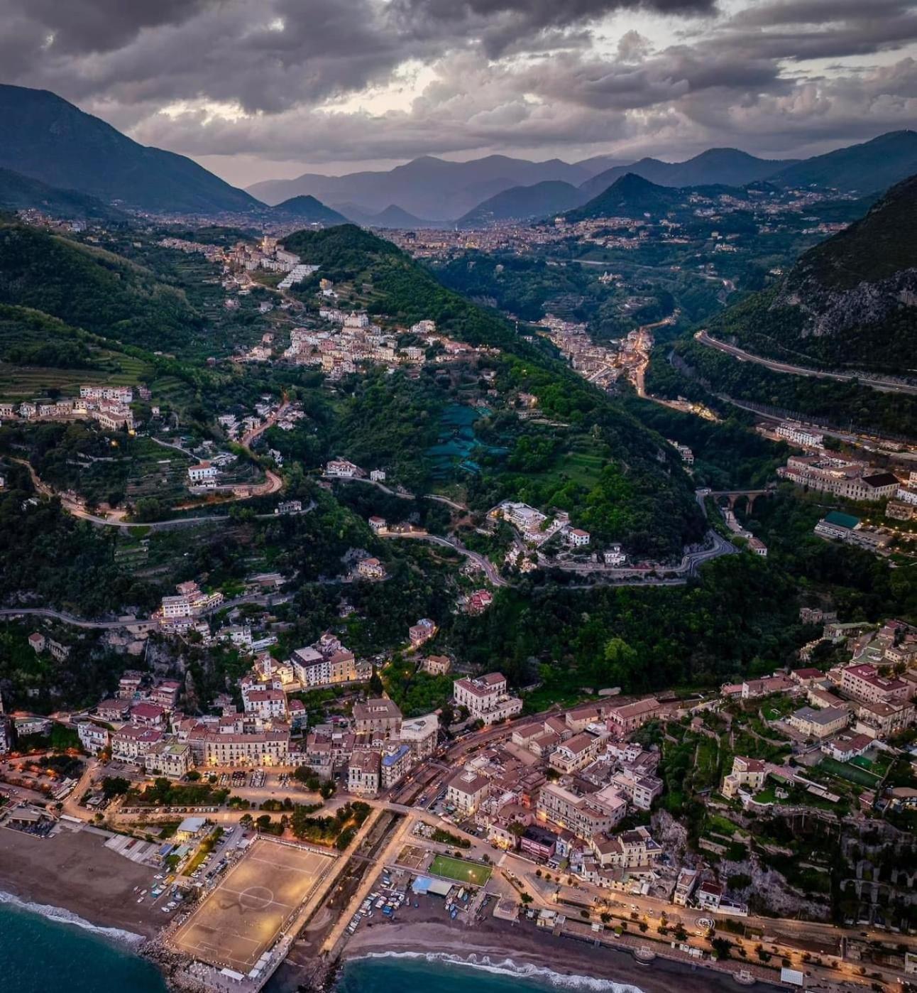 Апартаменти Vietri In Centro - Costa D'Amalfi Екстер'єр фото